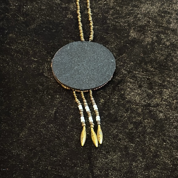 Make a statement w/This Native Beaded Medallion Necklace Beautifully Handmade - Picture 6 of 6